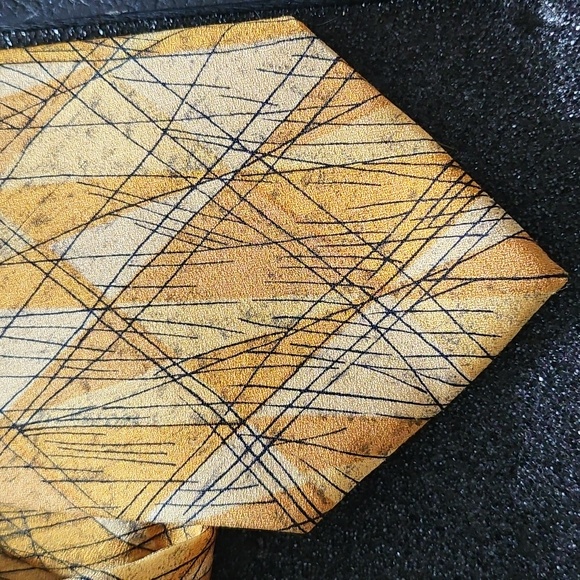 Vintage CHARLESTON by Tie Rack Golden Rust Abstract 100% Silk Italy Neck Tie - Picture 2 of 8